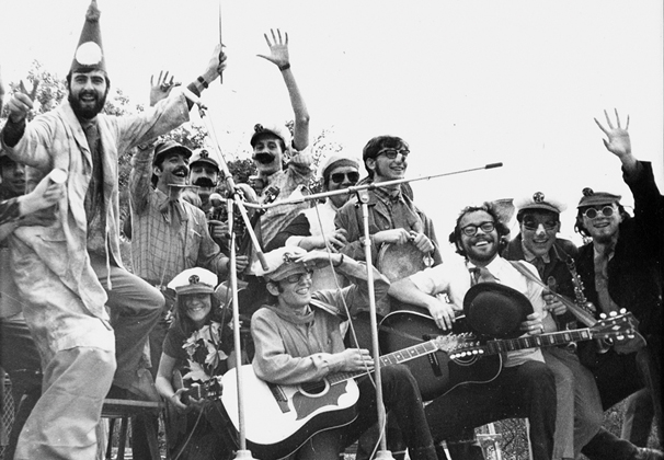 Grup de Folk a La Ciutadella juny 1968 2
