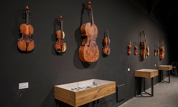 "Sous les violons, la plage", de Cabosanroque.