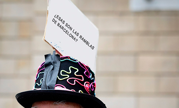 Auques i teatre públic