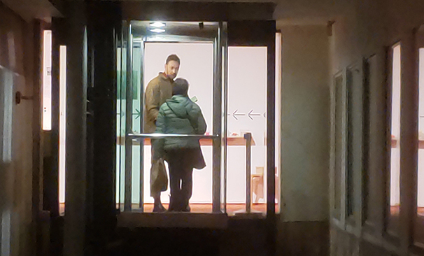 Ascensor (de contacte) social – “Vens aquí sovint?”