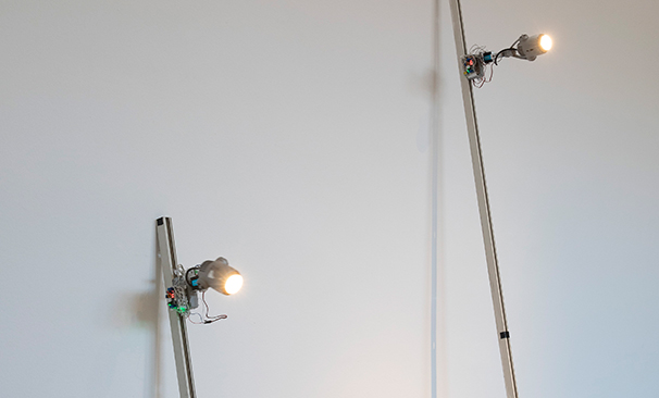 Exposició Ple de forats