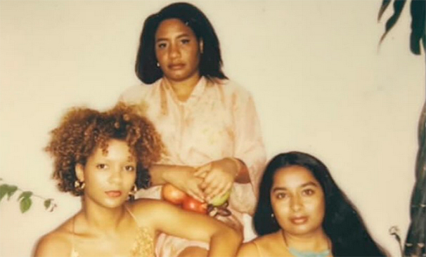 Cuina ambulant amb el col·lectiu Mango & Okra